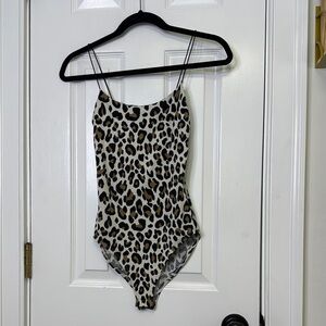 NWOT Gaze Leopard Fitted Sleeveless Bodysuit